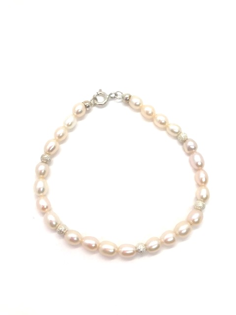 Bracelet with pearls 3
