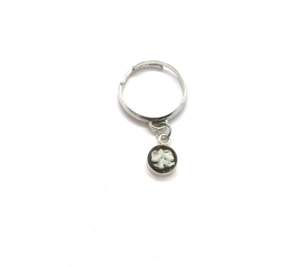 Ring Pendant Small Cameo- Bow 1