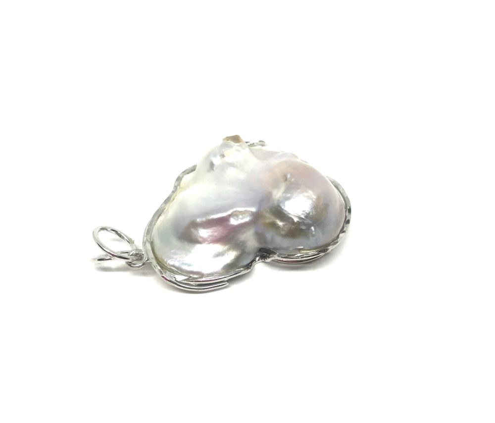 Pendant in Silver and Natural Pearl 3