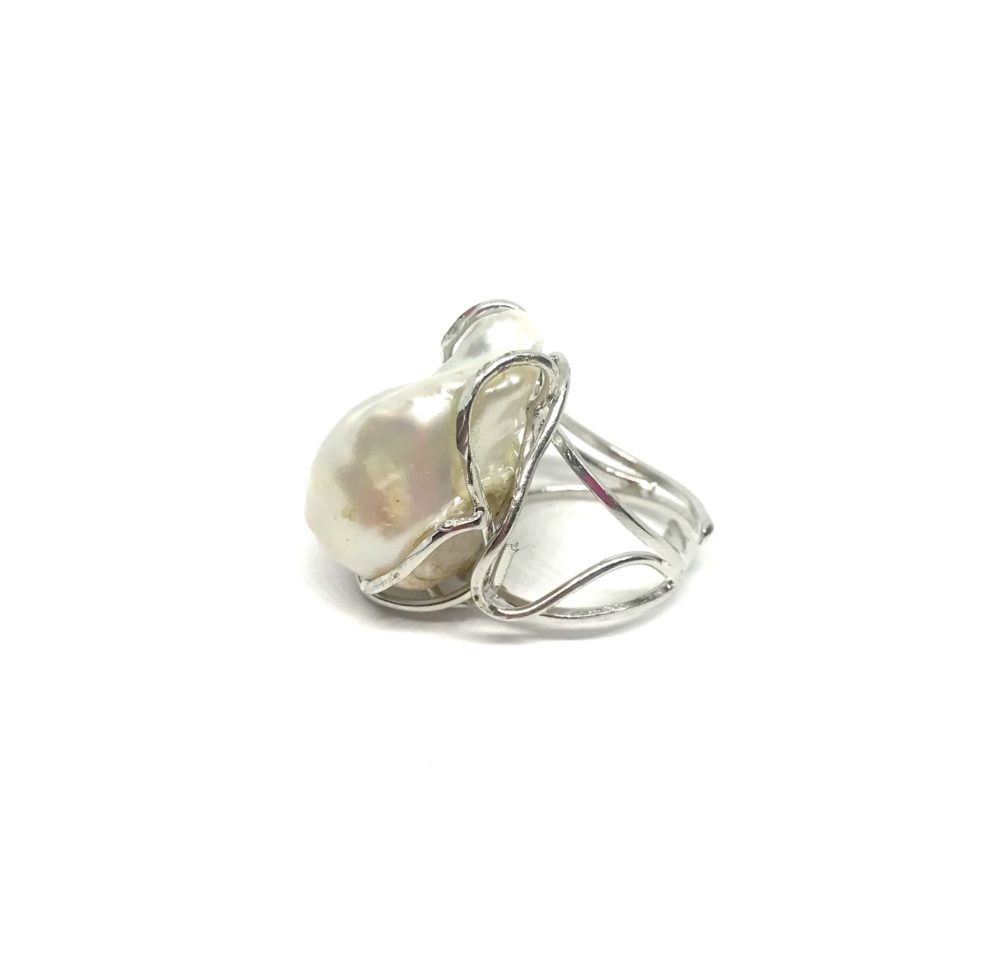 Ring in Silver and Natural Pearl 2